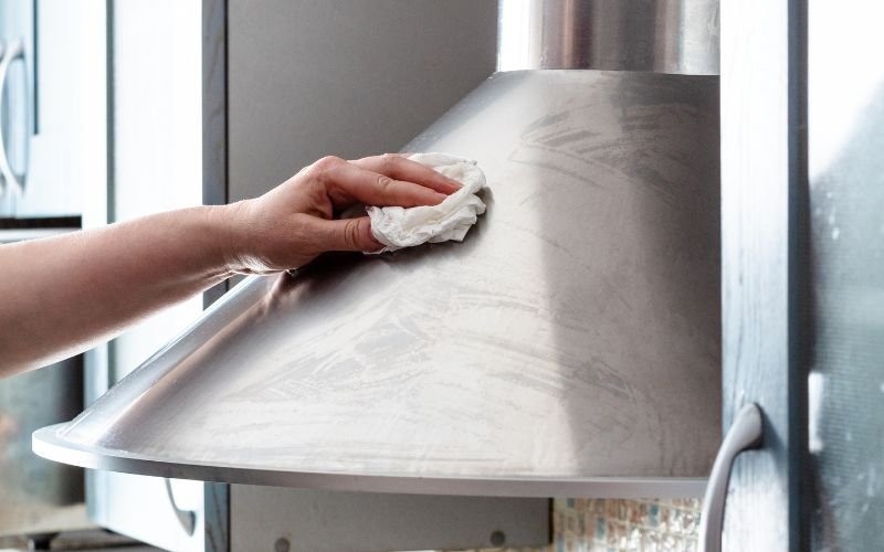 Limpeza e Cuidados com a Cozinha 4 limpeza e Cuidados com inox e superfícies em cozinhas modernas