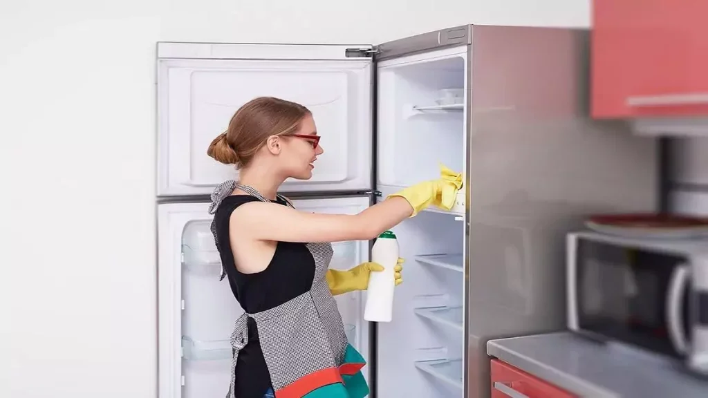 como limpar geladeira de inox sem manchar
